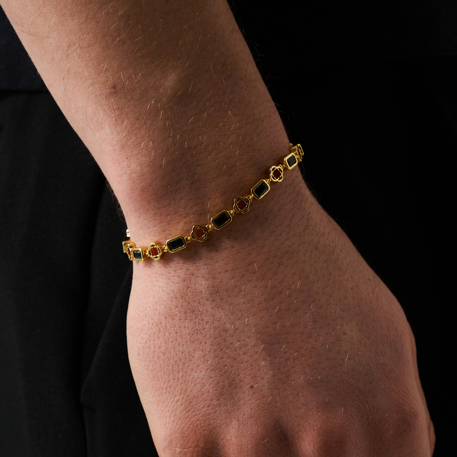 Onyx Gemstone Clover Bracelet (Gold) – MENLY JEWELS